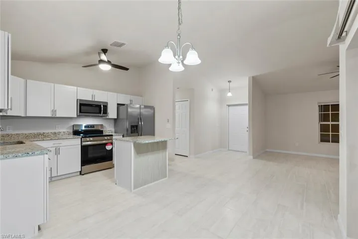 1125 Ne 11th Ter, Cape Coral, Florida 33909