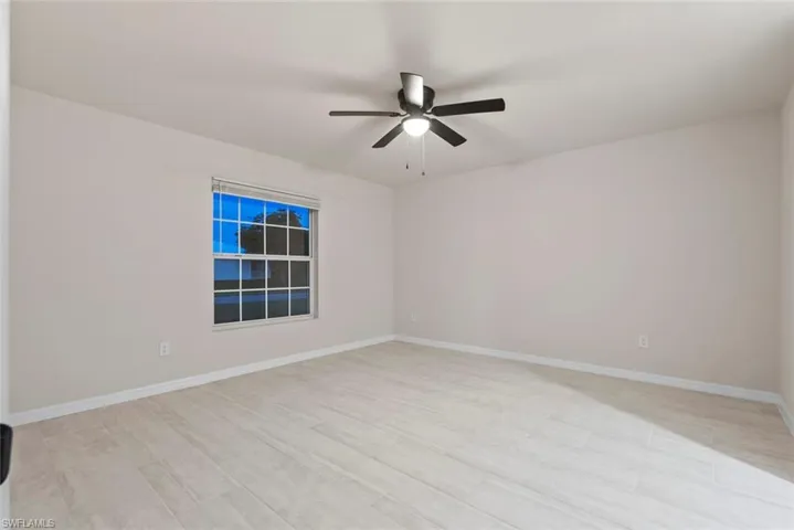 1125 Ne 11th Ter, Cape Coral, Florida 33909