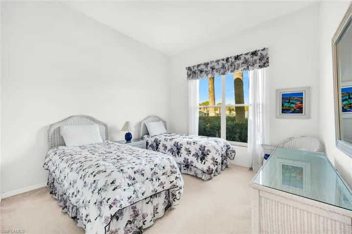 Guest bedroom.