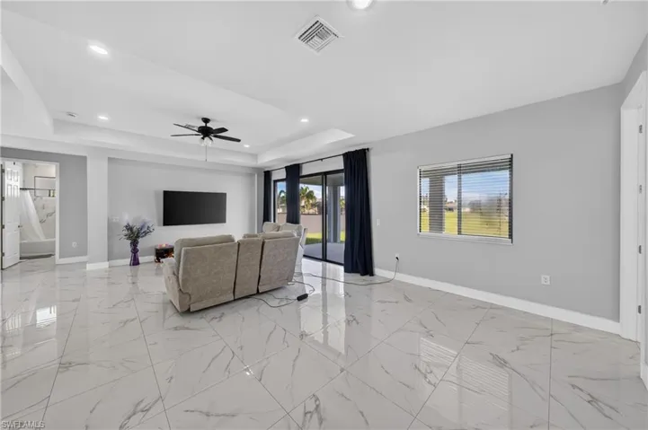2431 Tropicana Pkwy W, Cape Coral, Florida 33993