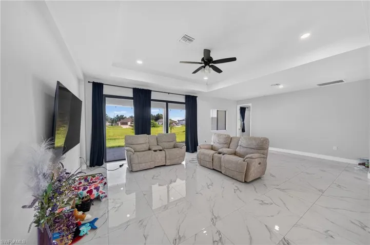 2431 Tropicana Pkwy W, Cape Coral, Florida 33993
