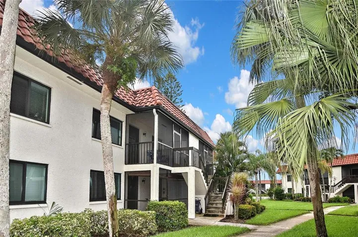 4309 27th Ct Sw 202, Naples, Florida 34116