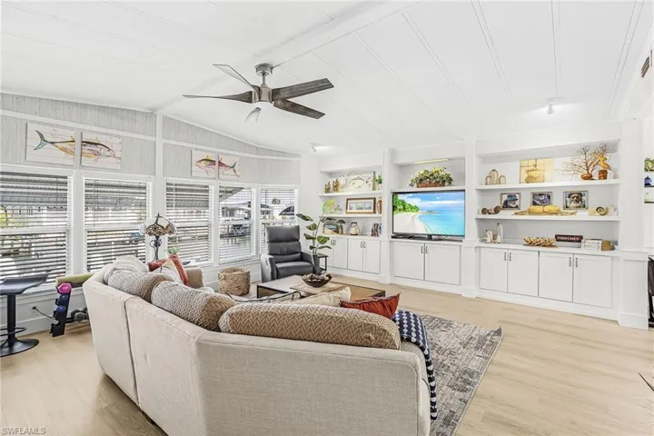 3019 Bowsprit Ln, St. James City, Florida 33956