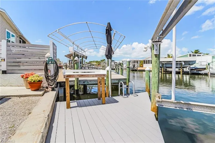 3019 Bowsprit Ln, St. James City, Florida 33956