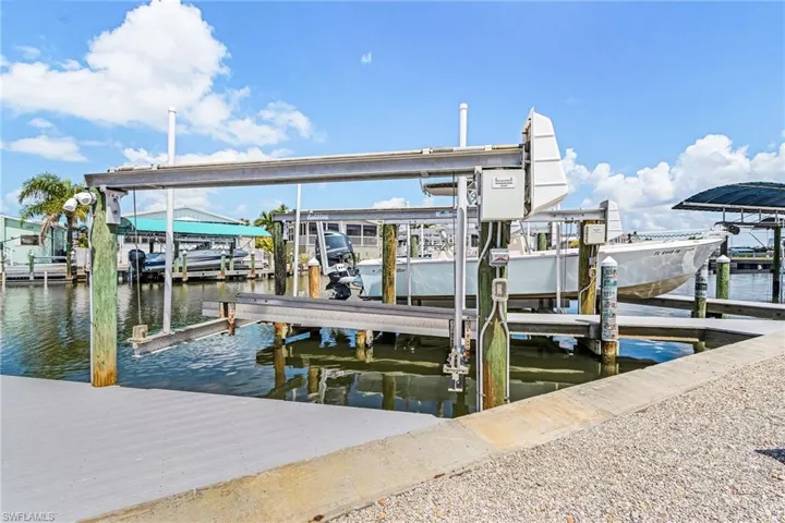 3019 Bowsprit Ln, St. James City, Florida 33956