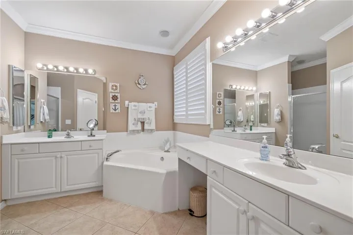 20037  Serre  DR, Estero, FL 33928