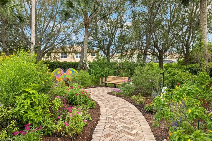 20037  Serre  DR, Estero, FL 33928