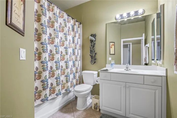 20037  Serre  DR, Estero, FL 33928