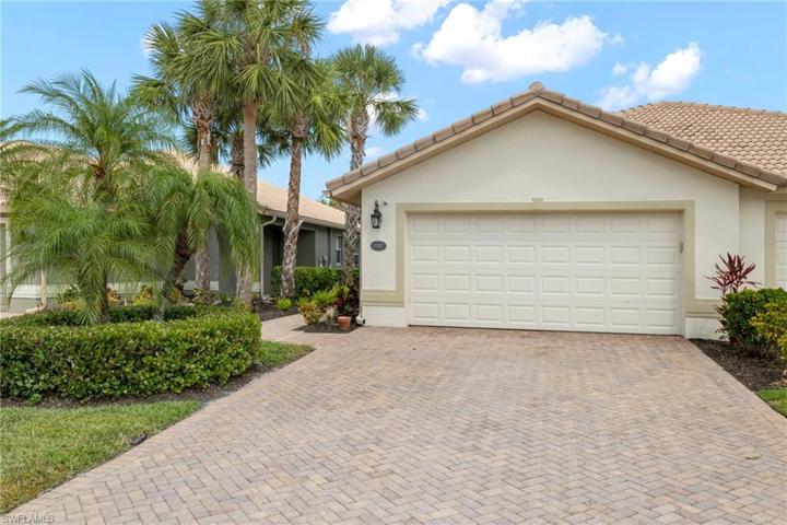 20037  Serre  DR, Estero, FL 33928