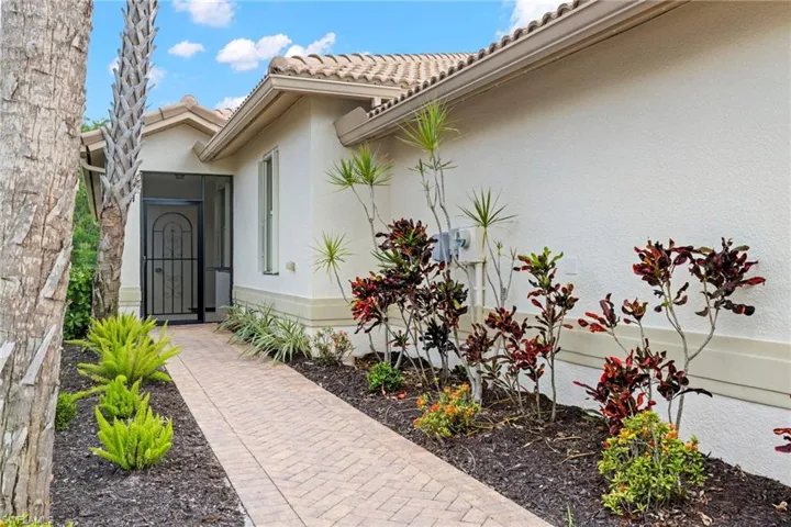 20037  Serre  DR, Estero, FL 33928