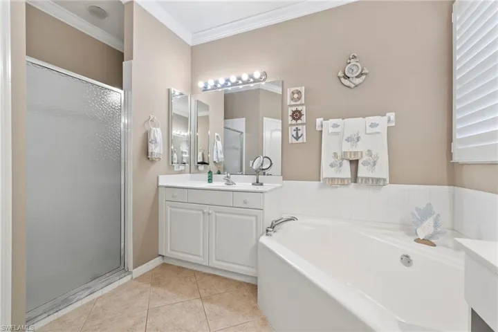 20037  Serre  DR, Estero, FL 33928