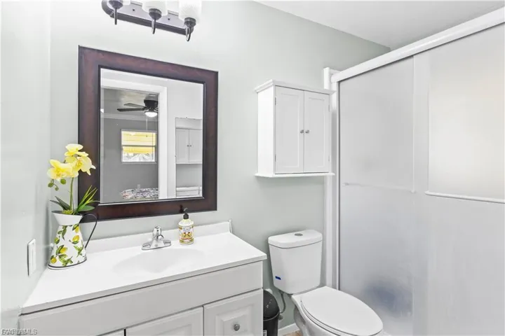 Primary en suite Bath