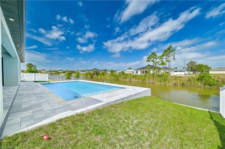 4156 Ne 9th Pl, Cape Coral Fl 33909