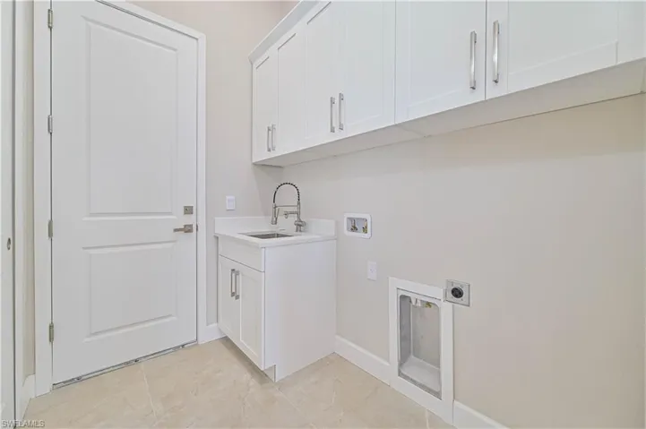 4156 Ne 9th Pl, Cape Coral Fl 33909