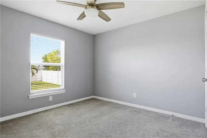 402 Nw 18th Ter, Cape Coral, Florida 33993