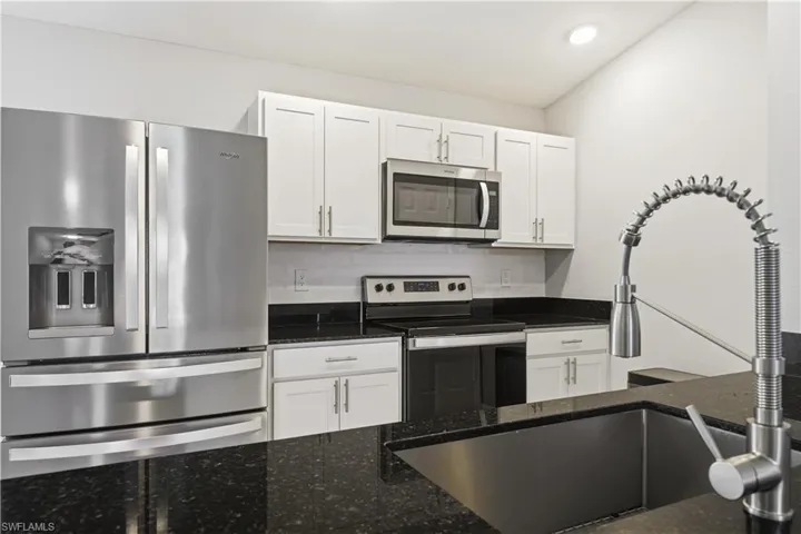 Granite Tops, Stainless Steel Appliances
