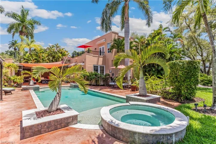 1335  Barcelona  AVE, Fort Myers, FL 33901