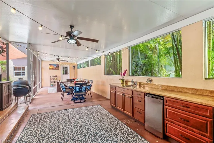 1335  Barcelona  AVE, Fort Myers, FL 33901