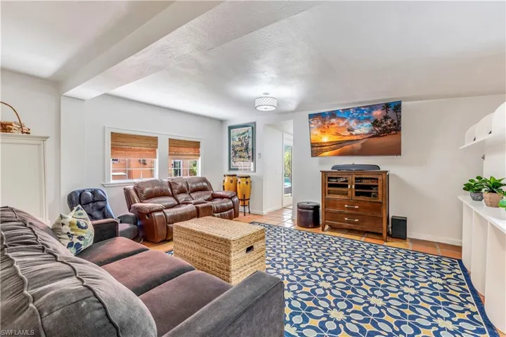 1335  Barcelona  AVE, Fort Myers, FL 33901