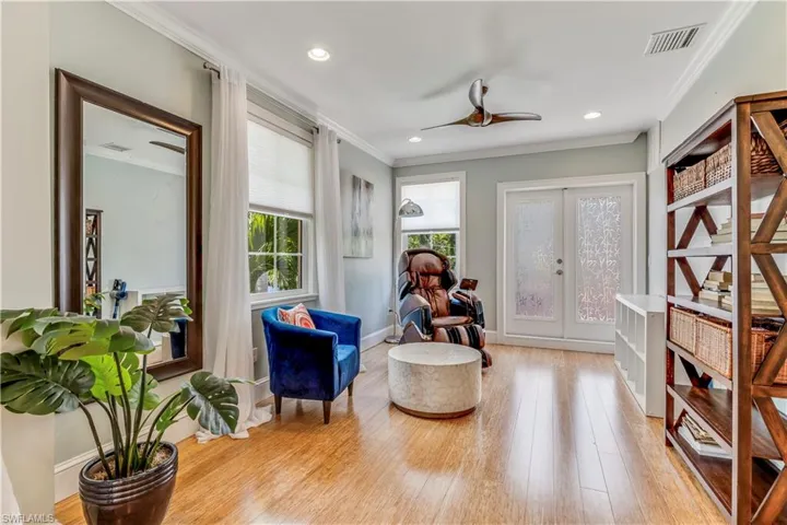 1335  Barcelona  AVE, Fort Myers, FL 33901