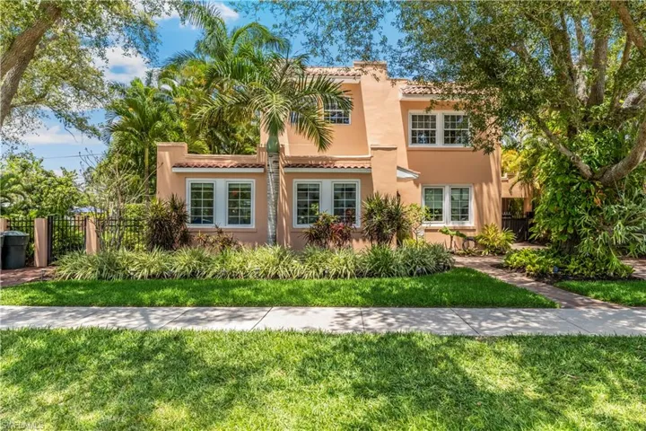 1335  Barcelona  AVE, Fort Myers, FL 33901