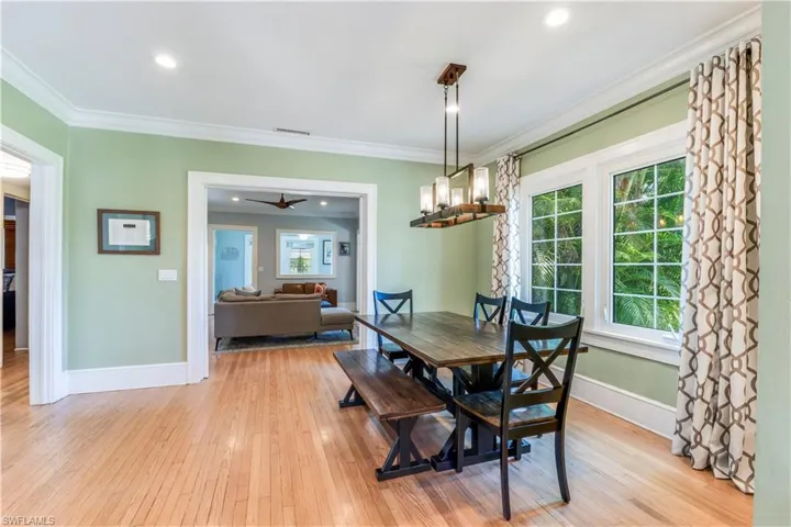 1335  Barcelona  AVE, Fort Myers, FL 33901