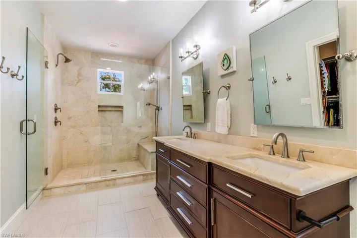 1335  Barcelona  AVE, Fort Myers, FL 33901