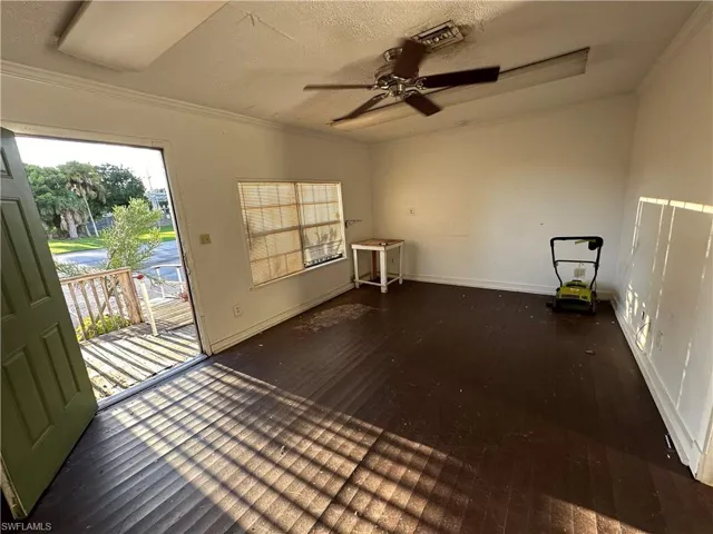 1254  Piney  RD, North Fort Myers, FL 33903