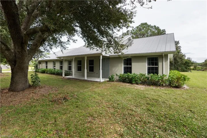 1291 S. Swinging Trail, Muse, FL, 15.21 Acres with pond and 3/2 immaculate home