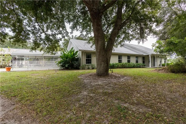 1291 S. Swinging Trail, Muse, FL, 15.21 Acres with pond and 3/2 immaculate home