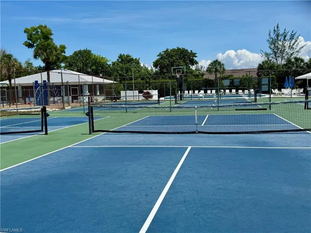 CRECA 4 pickleball courts