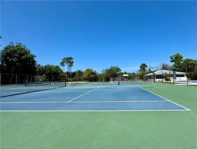 CRECA tennis court