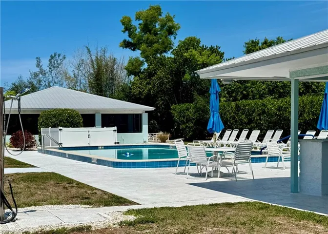 Coconut River Estates Association is voluntary but has wonderful amenities including a boat ramp for gulf access, storage for boats, kayaks and canoes, pickleball, tennis, pool and more