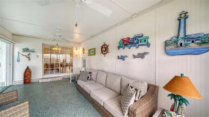 Florida room off of dining room