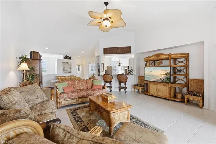 1150 Sweetwater Ln 1207, Naples, Florida 34110