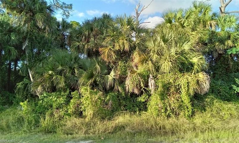 5024  Quebec  RD, LABELLE, FL 33935