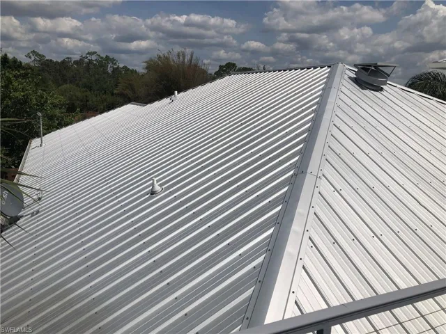 Metal Galvanized Roof