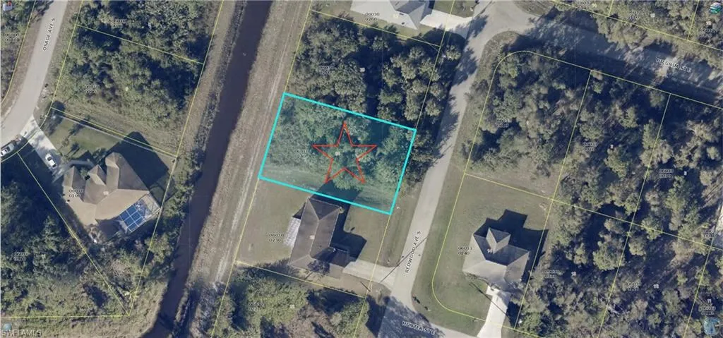 558 Redwood AVE S, LEHIGH ACRES FL 33974
