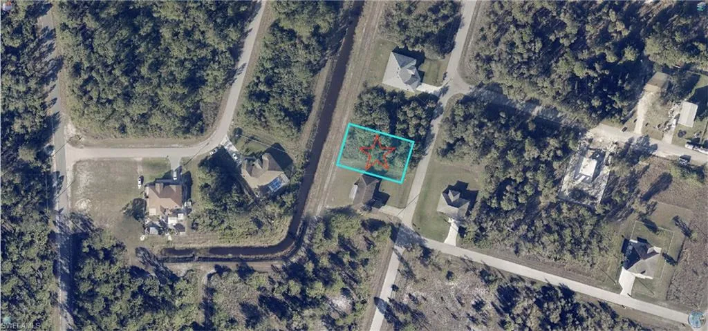 558 Redwood AVE S, LEHIGH ACRES FL 33974