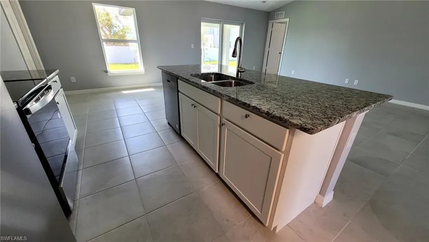 3002 Ne 7th Ave, Cape Coral, Florida 33909
