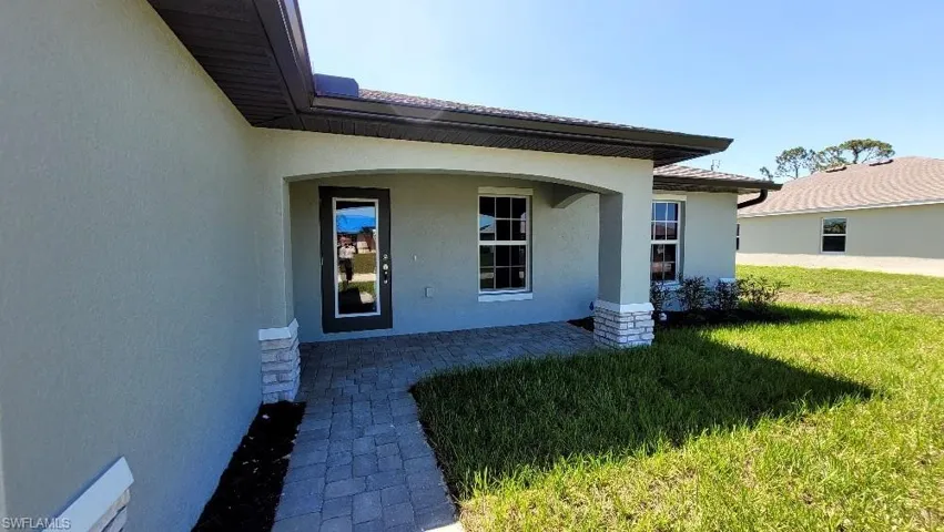 3002 Ne 7th Ave, Cape Coral, Florida 33909