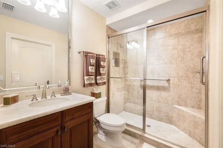 Guest en suite Bathroom