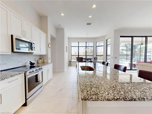 229 33rd Ave, Cape Coral, Florida 33993