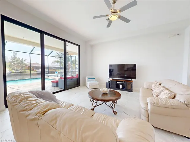 229 33rd Ave, Cape Coral, Florida 33993