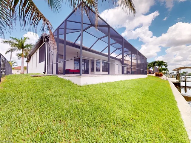 229 33rd Ave, Cape Coral, Florida 33993