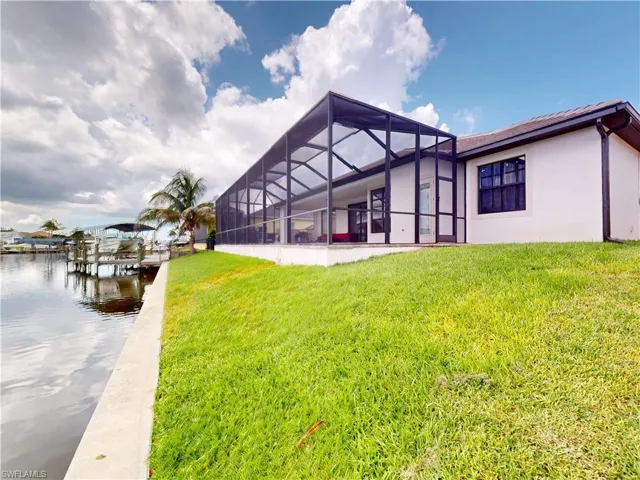 229 33rd Ave, Cape Coral, Florida 33993