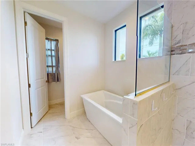 229 33rd Ave, Cape Coral, Florida 33993