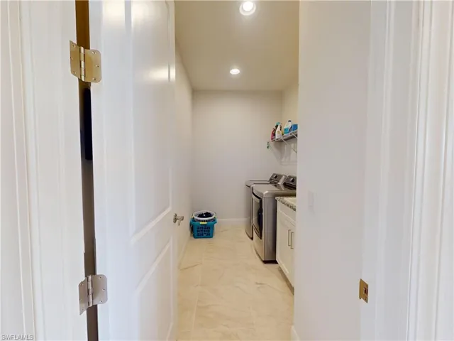 229 33rd Ave, Cape Coral, Florida 33993