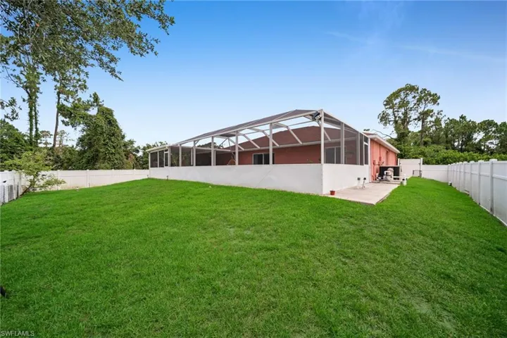 539 Summit Ave S, Lehigh Acres, Florida 33974