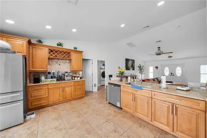 539 Summit Ave S, Lehigh Acres, Florida 33974